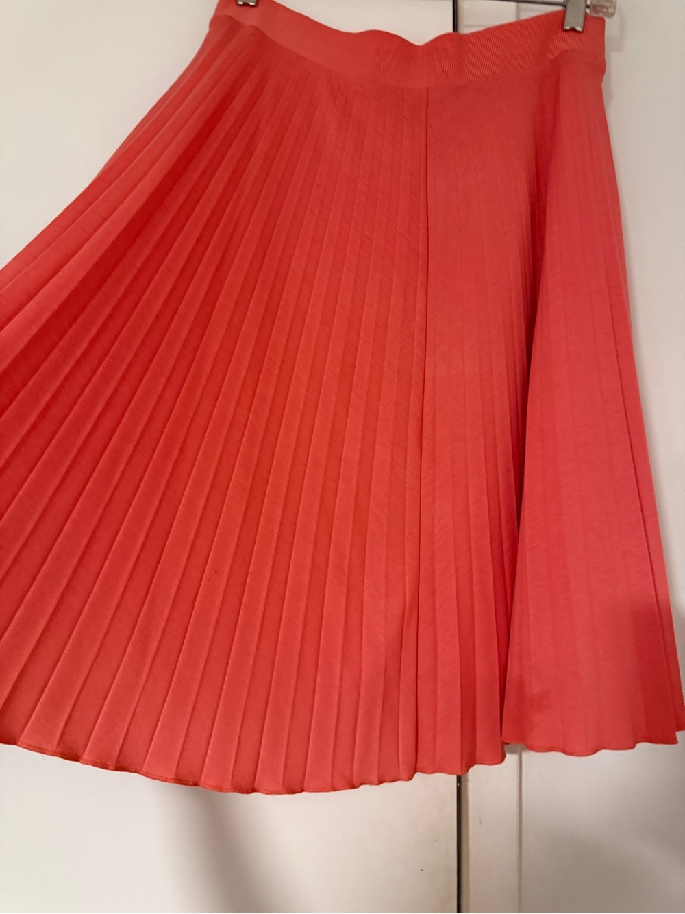 Ann Taylor Coral Pleated Skirt